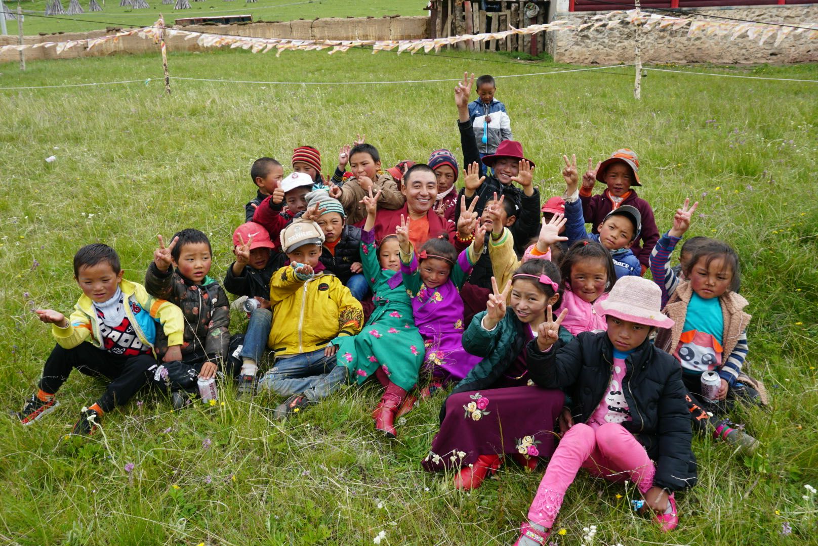 长春泰然智能生物科技有限公司公益回顾丨家国同欢月同圆 温暖满载甘孜州(图14)